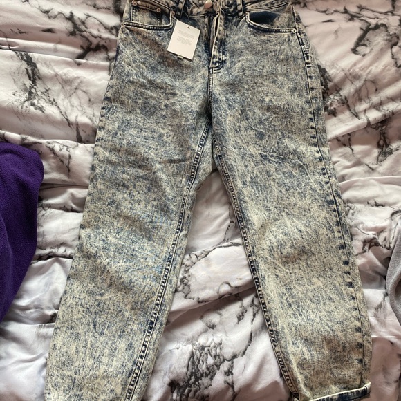 Petite ASOS mom jeans - Picture 2 of 3